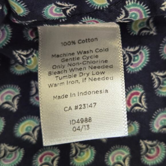 Talbot's Women's Navy Blue Print Blouse. Size 10 - Picture 10 of 10